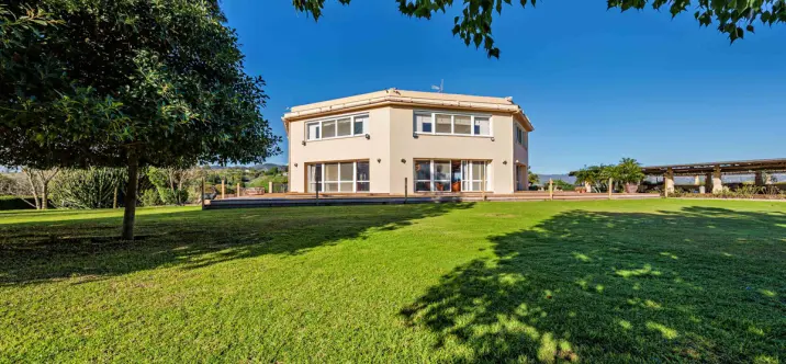 Продажа объекта в Alhaurín de la Torre 1