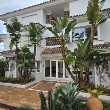 Long-term rent of ground floor apartment in The Golden Mile