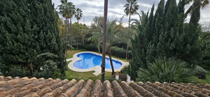 Alquiler a largo plazo de apartamento en planta baja en The Golden Mile 1