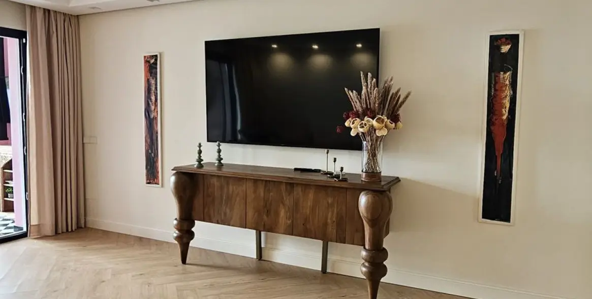 Долгосрочная аренда апартаментов на первом этаже в The Golden Mile 28