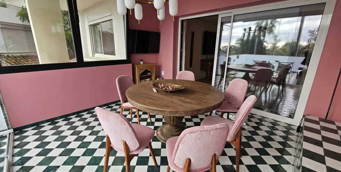 Долгосрочная аренда апартаментов на первом этаже в The Golden Mile 33