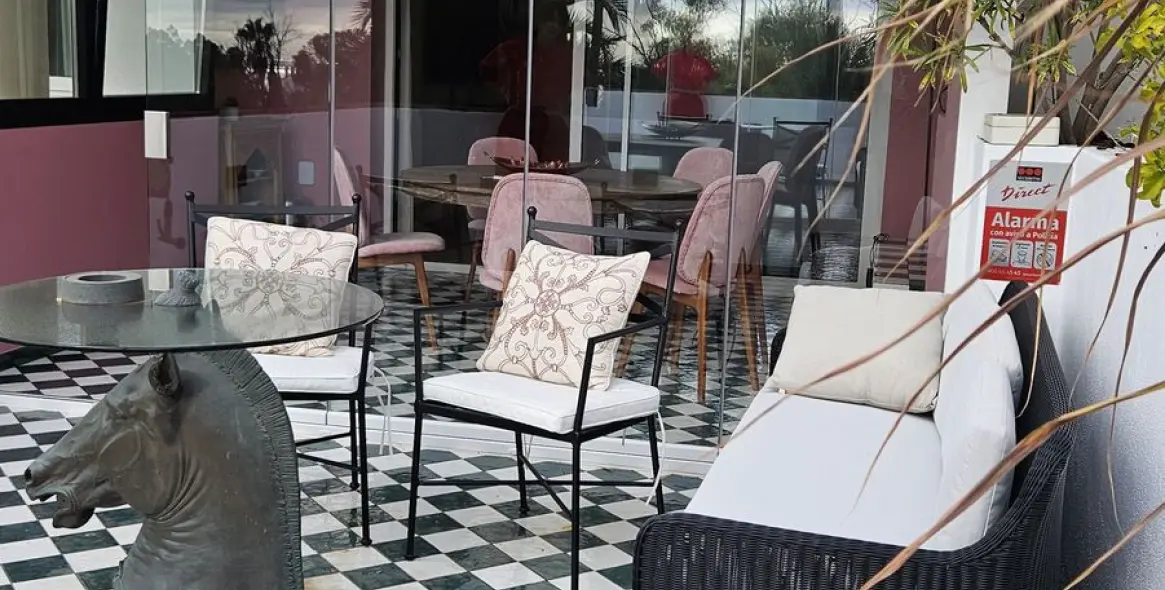 Долгосрочная аренда апартаментов на первом этаже в The Golden Mile 34