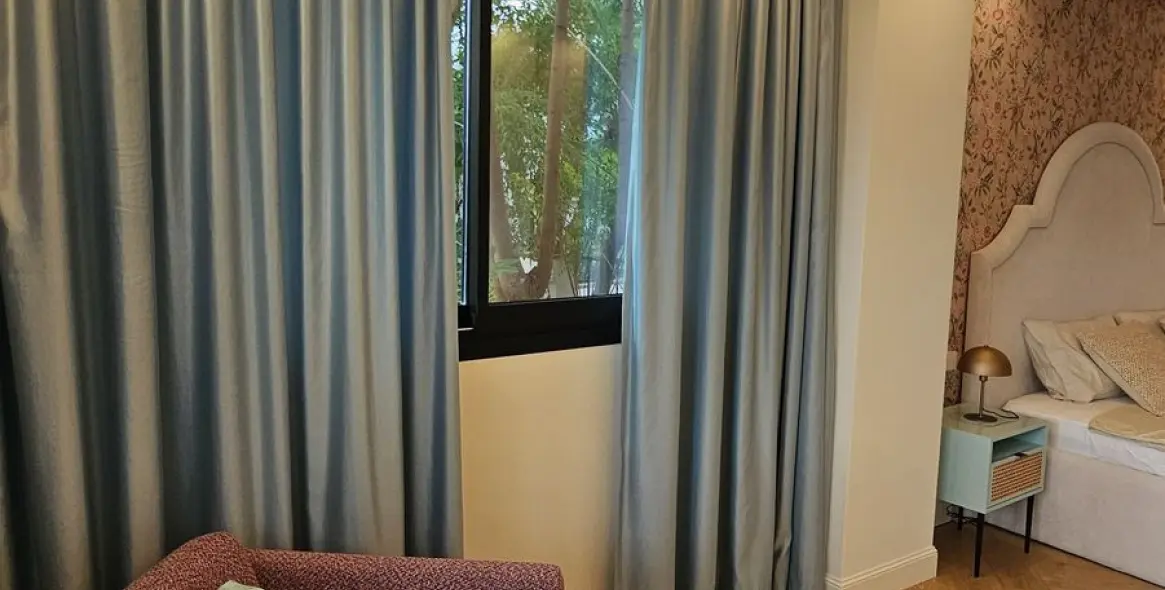 Долгосрочная аренда апартаментов на первом этаже в The Golden Mile 55