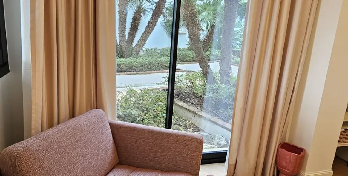 Долгосрочная аренда апартаментов на первом этаже в The Golden Mile 66