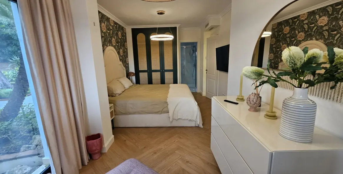 Долгосрочная аренда апартаментов на первом этаже в The Golden Mile 68