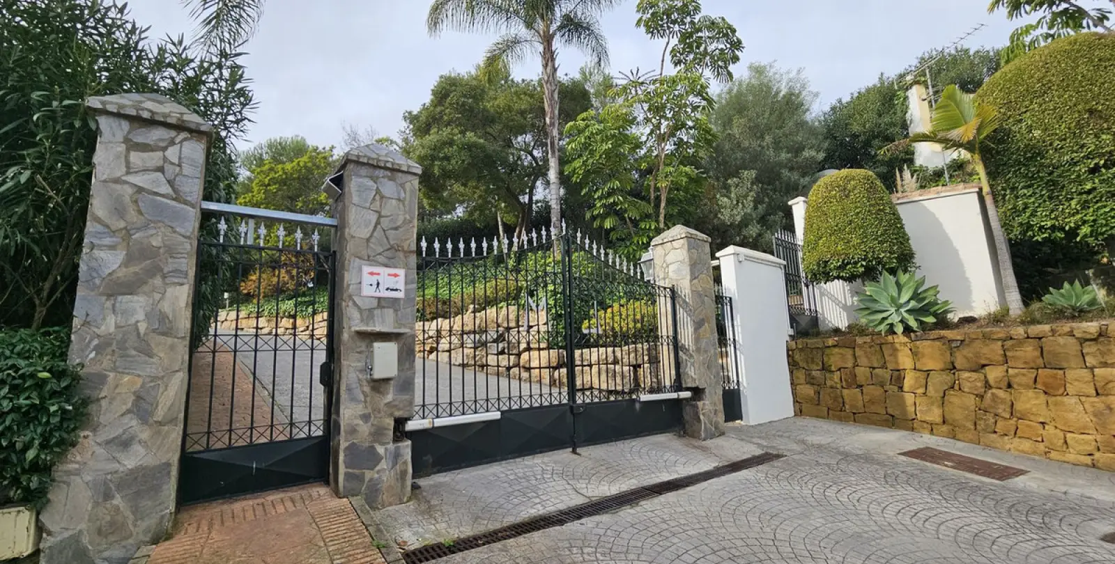 Alquiler a largo plazo de apartamento en planta baja en The Golden Mile 134