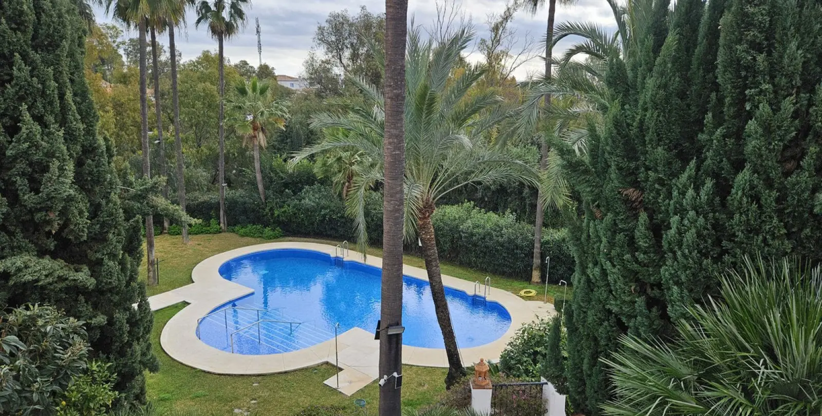 Alquiler a largo plazo de apartamento en planta baja en The Golden Mile 136