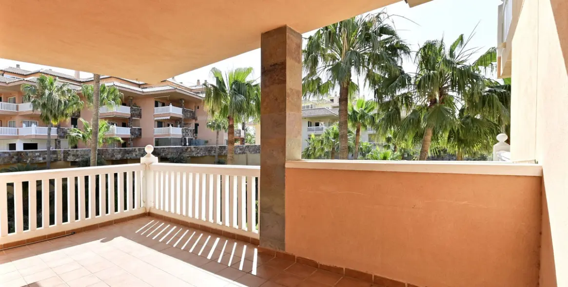 Продажа апартаментов на среднем этаже в Fuengirola 2