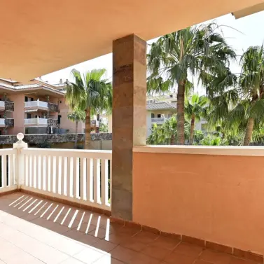 Продажа апартаментов на среднем этаже в Fuengirola