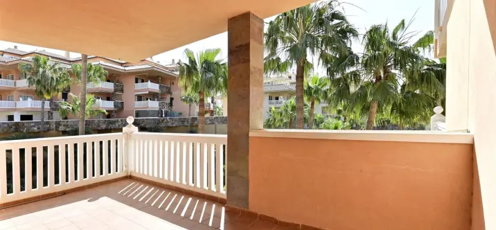 Продажа апартаментов на среднем этаже в Fuengirola 1