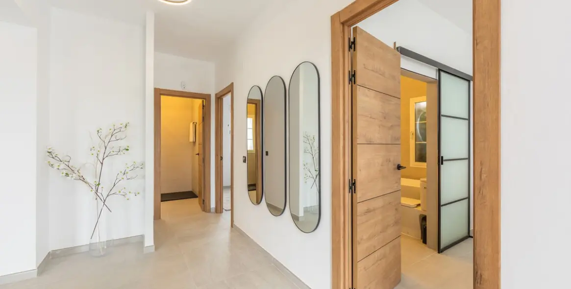 Sale of detached villa in La Duquesa 14