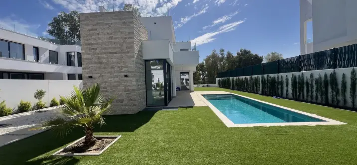 Venta de villa independiente en Atalaya 0