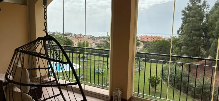 Долгосрочная аренда апартаментов на среднем этаже в Mijas 0