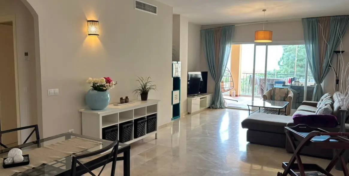 Долгосрочная аренда апартаментов на среднем этаже в Mijas 2