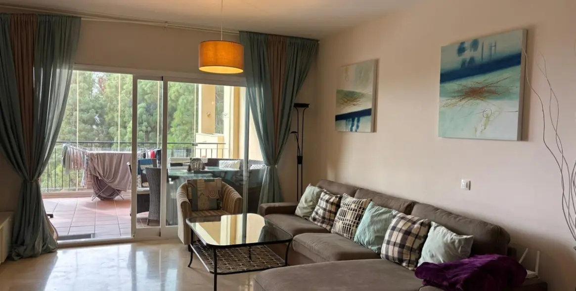 Долгосрочная аренда апартаментов на среднем этаже в Mijas 4