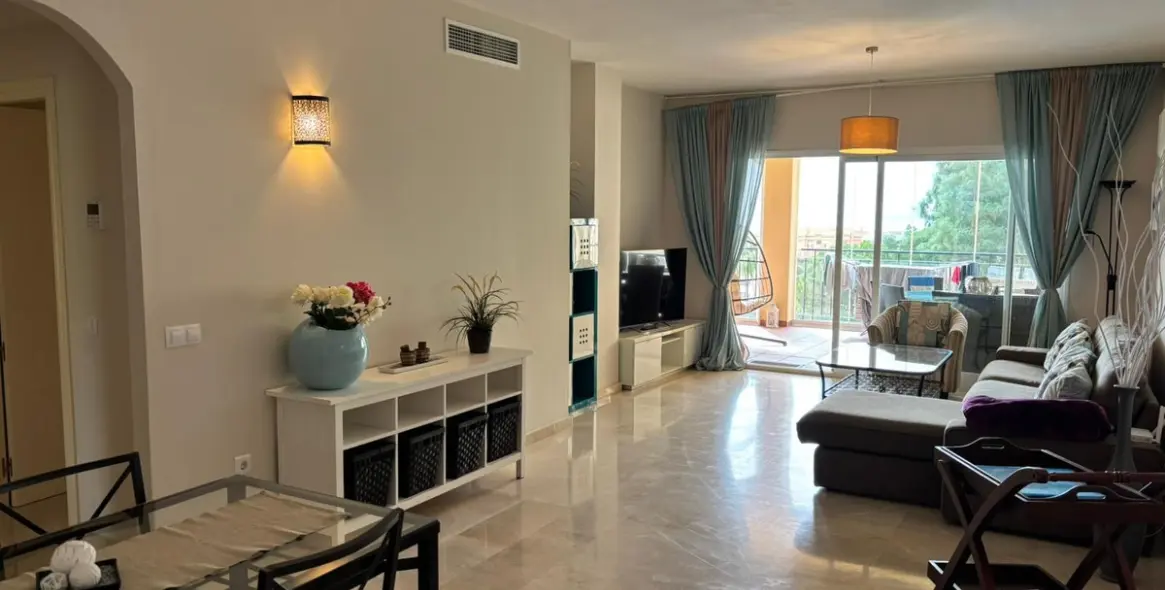 Долгосрочная аренда апартаментов на среднем этаже в Mijas 19