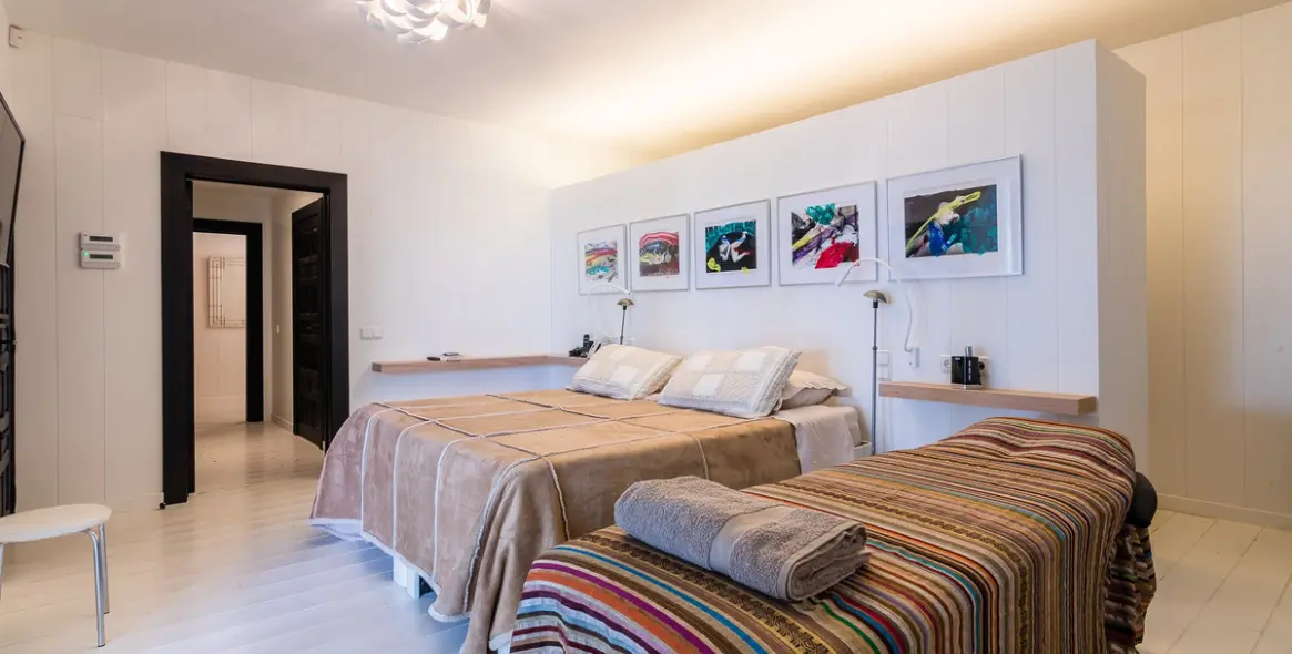 Short-term rent of detached villa in Las Brisas 12