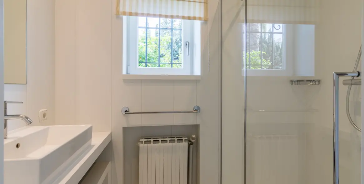 Short-term rent of detached villa in Las Brisas 17