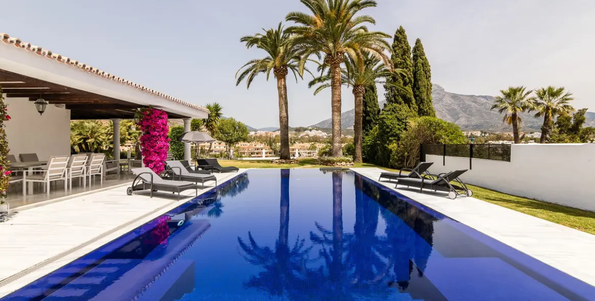 Краткосрочная аренда  отдельно стоящей виллы в Las Brisas 27