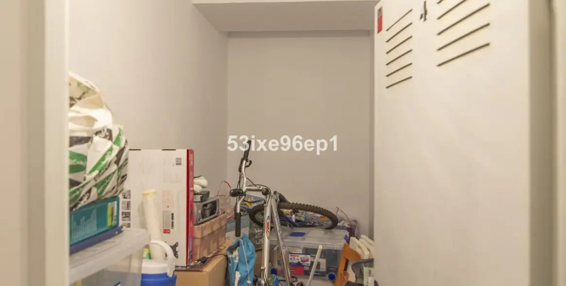 Sale of middle floor apartment in Selwo 42