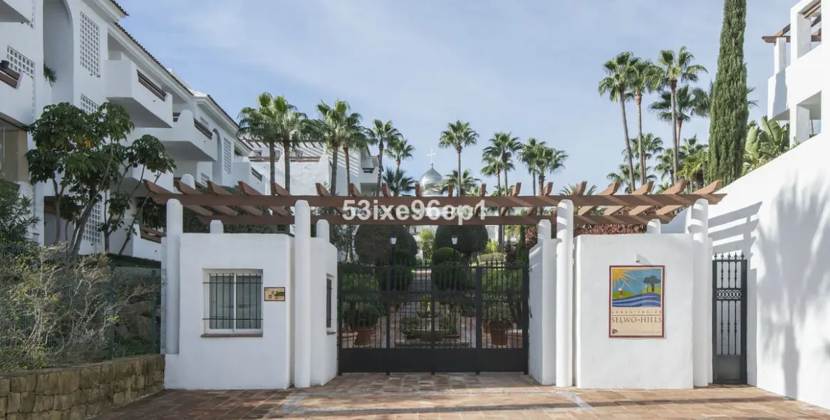 Sale of middle floor apartment in Selwo 2