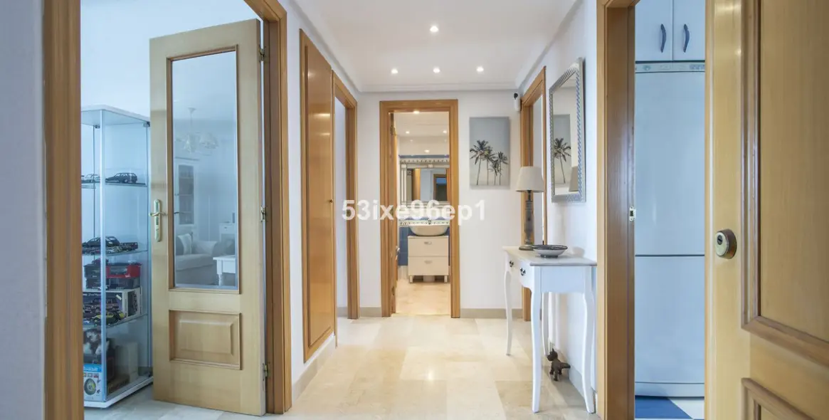 Sale of middle floor apartment in Selwo 3
