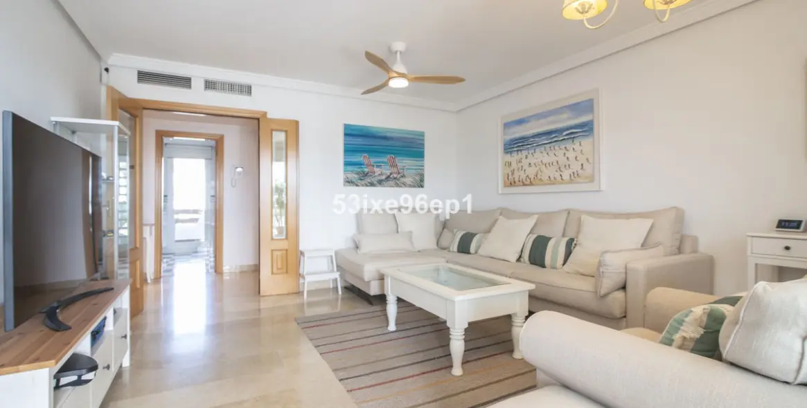 Sale of middle floor apartment in Selwo 9
