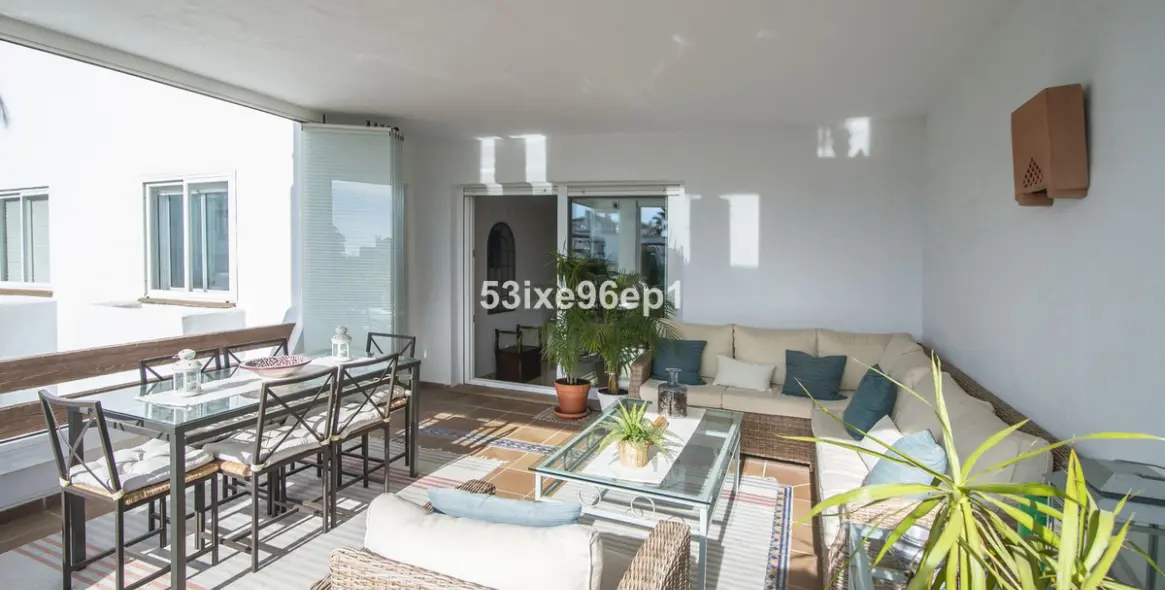 Sale of middle floor apartment in Selwo 14
