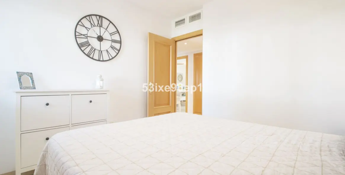 Sale of middle floor apartment in Selwo 19