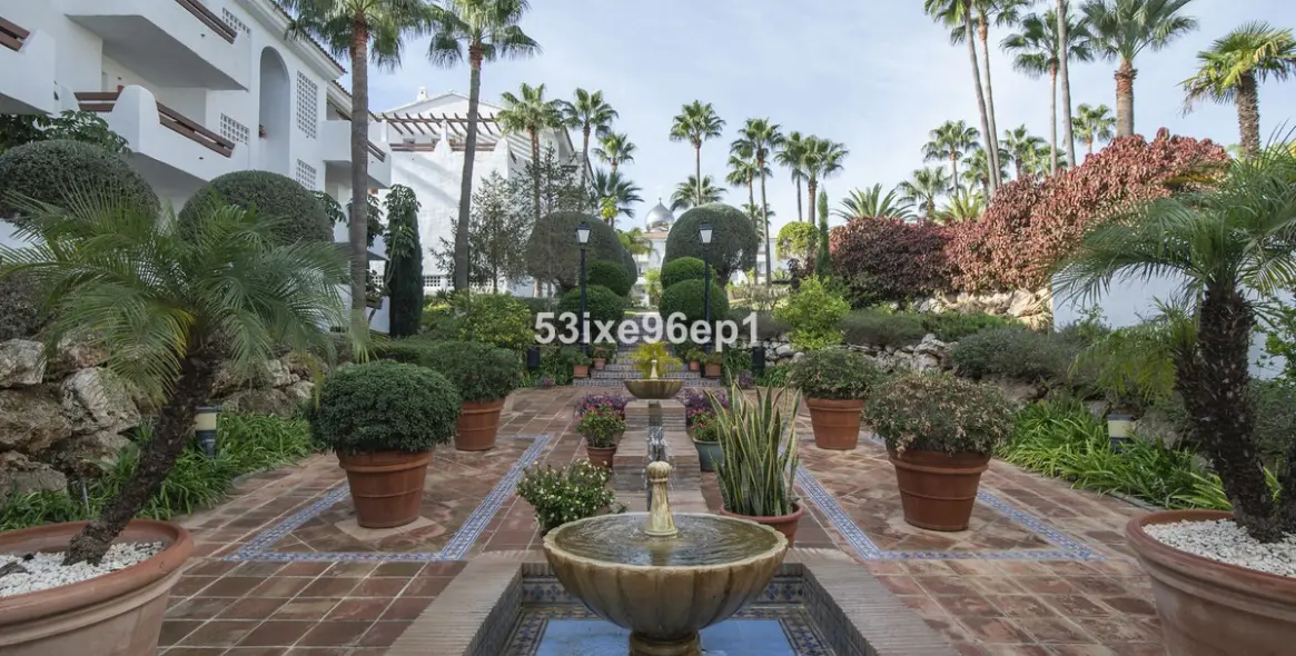 Sale of middle floor apartment in Selwo 32