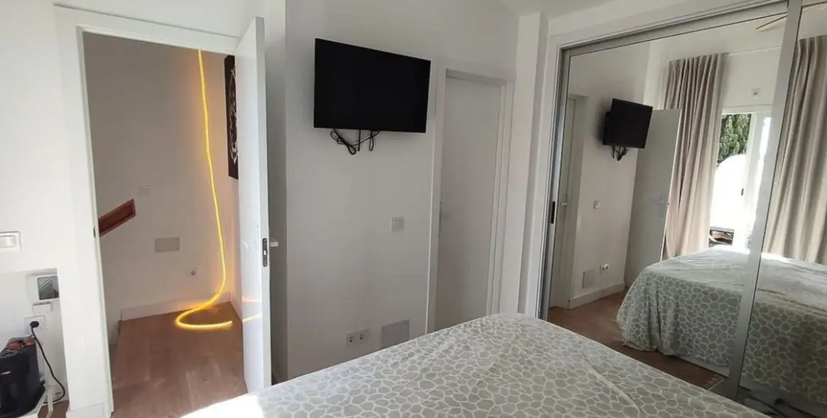 Продажа дома на две семьи в Reserva de Marbella 13