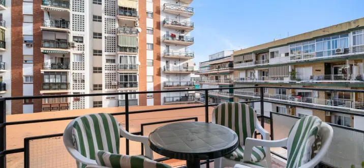 Продажа апартаментов на среднем этаже в Fuengirola 0