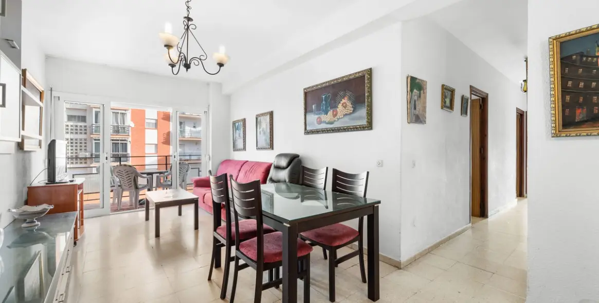 Продажа апартаментов на среднем этаже в Fuengirola 2