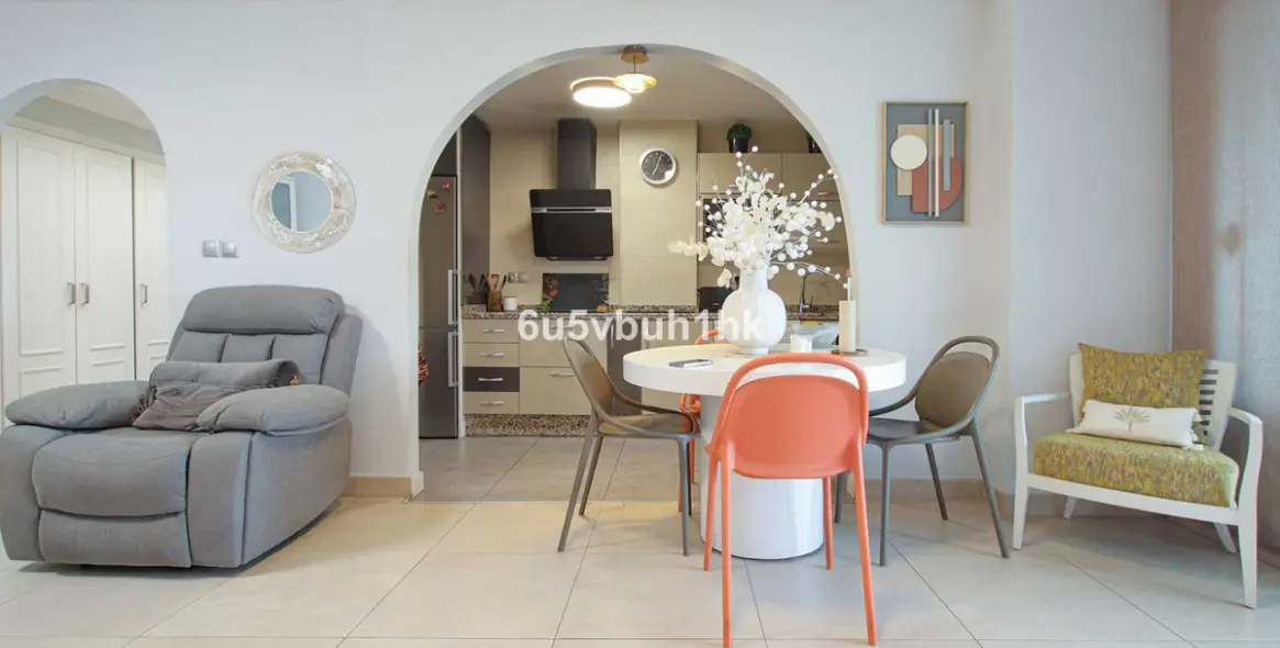 Sale of ground floor apartment in Las Chapas 1