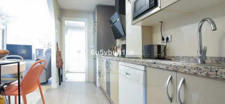 Sale of ground floor apartment in Las Chapas 3