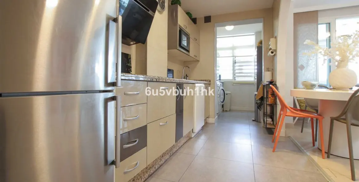 Sale of ground floor apartment in Las Chapas 5