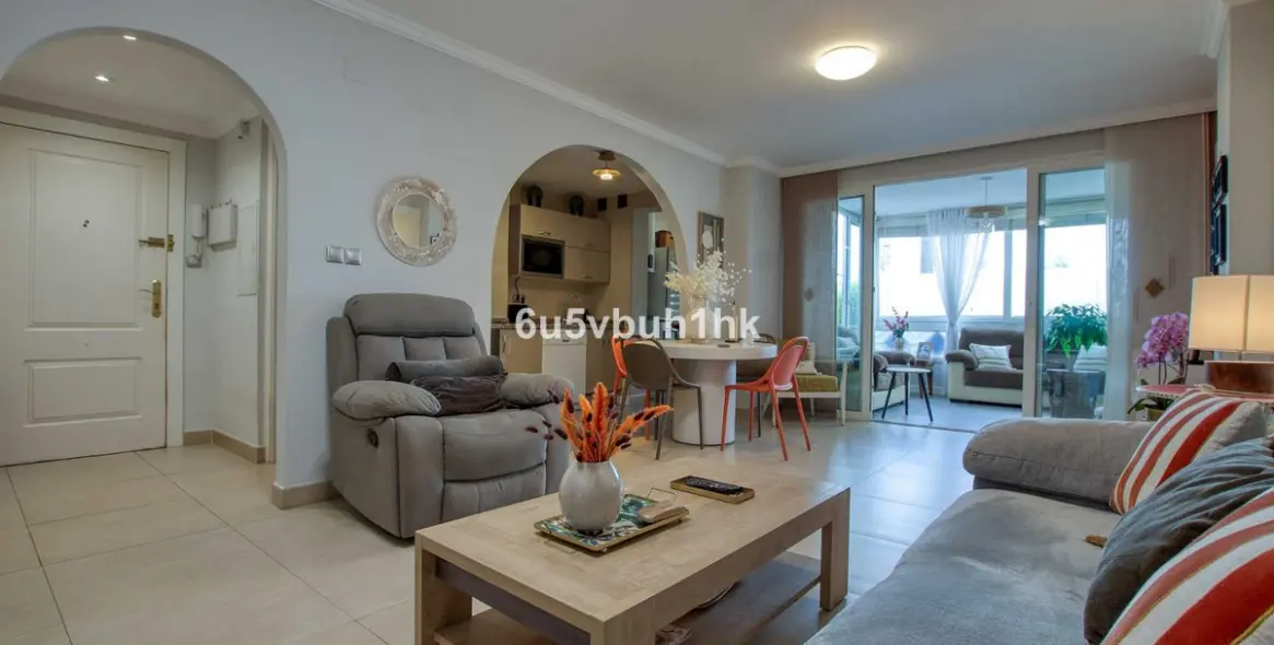 Sale of ground floor apartment in Las Chapas 16