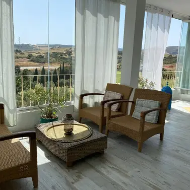 Sale of penthouse in Estepona