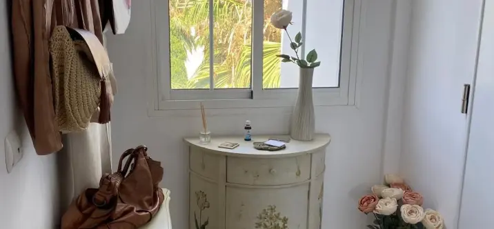 Sale of penthouse in Estepona 1