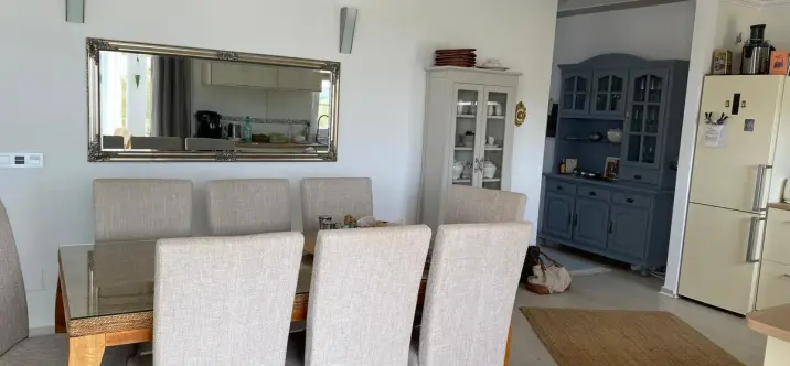 Sale of penthouse in Estepona 4