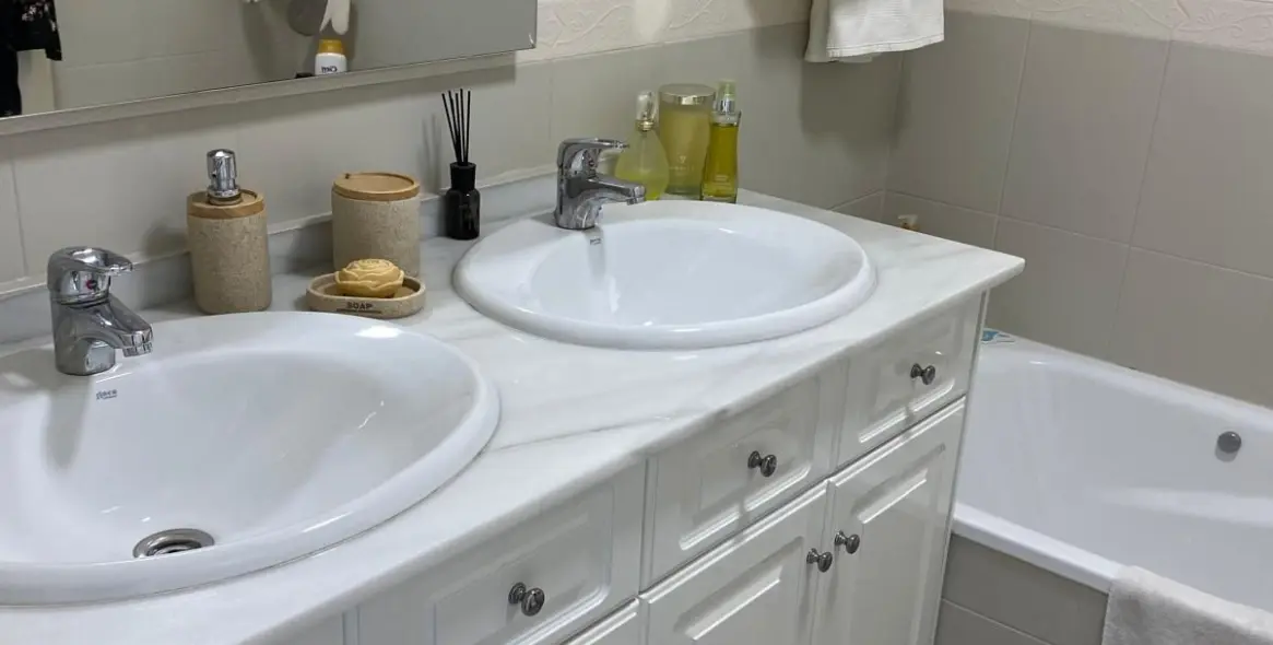 Sale of penthouse in Estepona 11