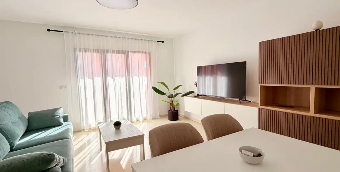 Продажа апартаментов на среднем этаже в Estepona 3