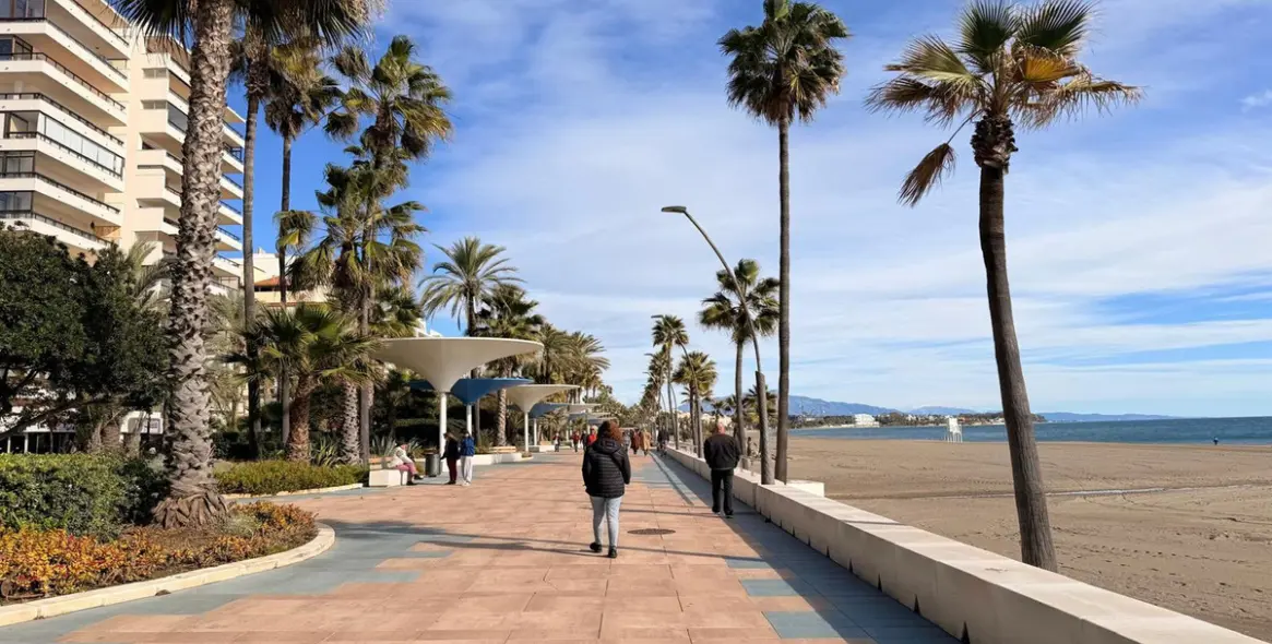 Sale of middle floor apartment in Estepona 27