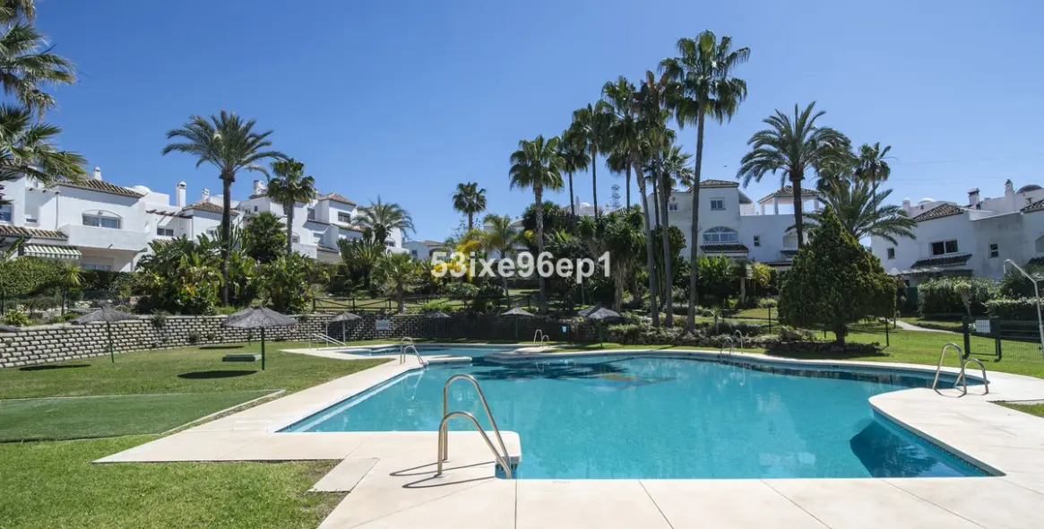 Sale of semi-detached house in New Golden Mile 1