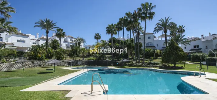 Sale of semi-detached house in New Golden Mile 0