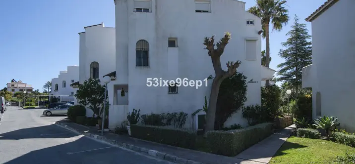 Sale of semi-detached house in New Golden Mile 1