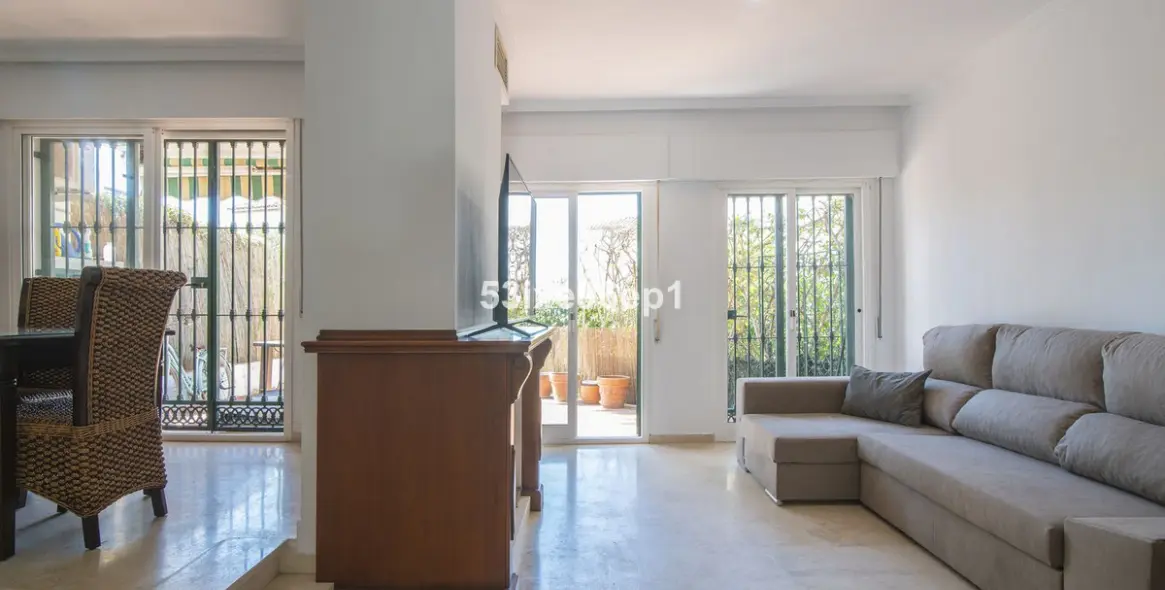 Sale of semi-detached house in New Golden Mile 3