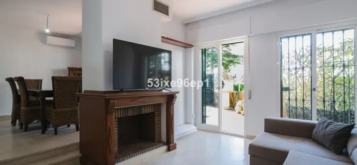 Sale of semi-detached house in New Golden Mile 3