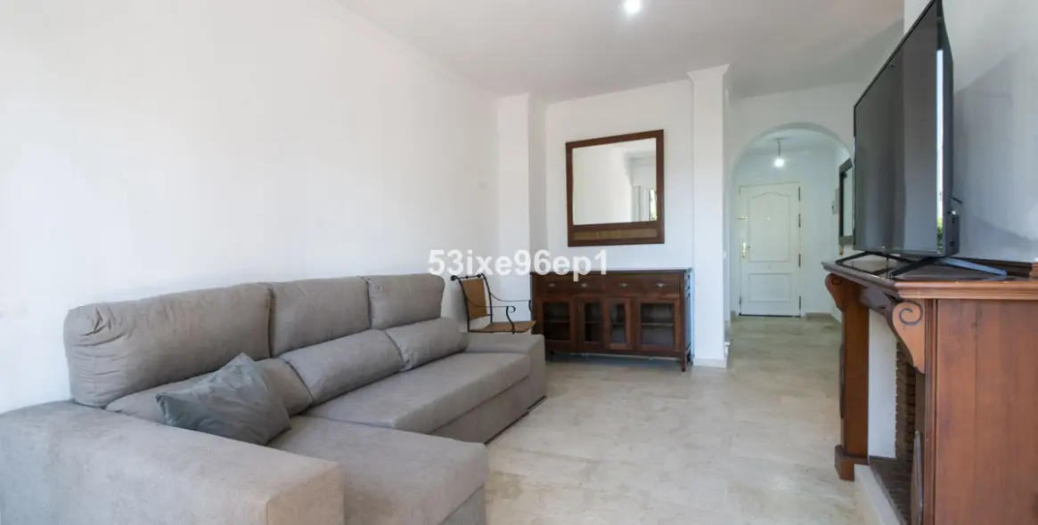 Sale of semi-detached house in New Golden Mile 5