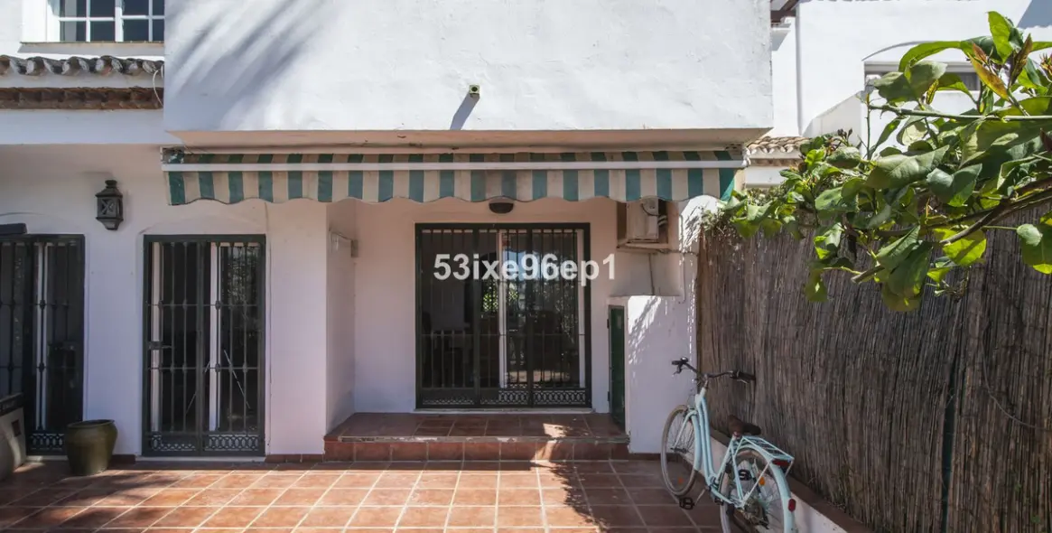 Sale of semi-detached house in New Golden Mile 12